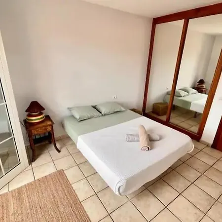 Guest house Integral Surf Yoga *