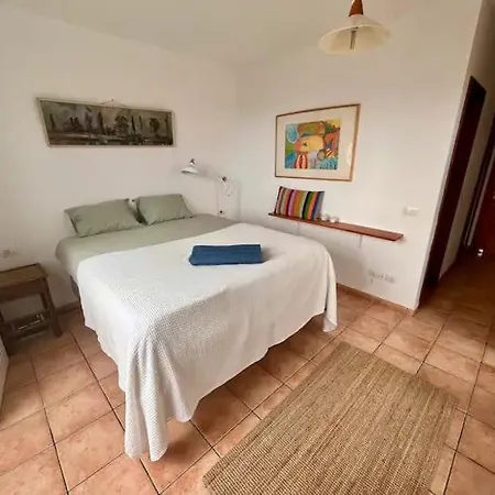 Guest house Integral Surf Yoga *