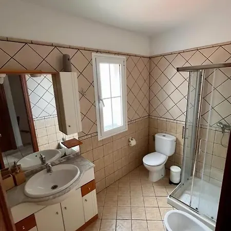 Gæstehus Integral Surf Yoga 3*